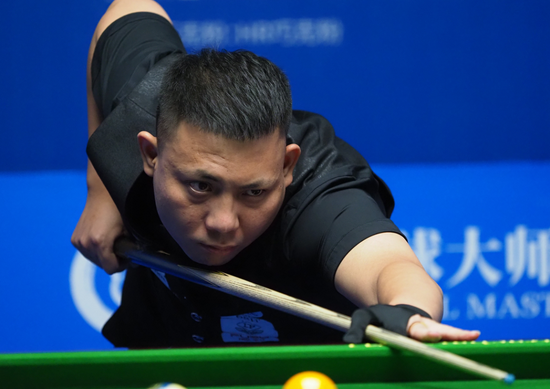 一个巨大的 一个巨大的