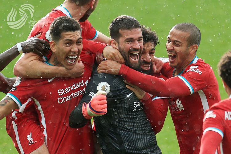 于表面搞笑 于表面搞笑