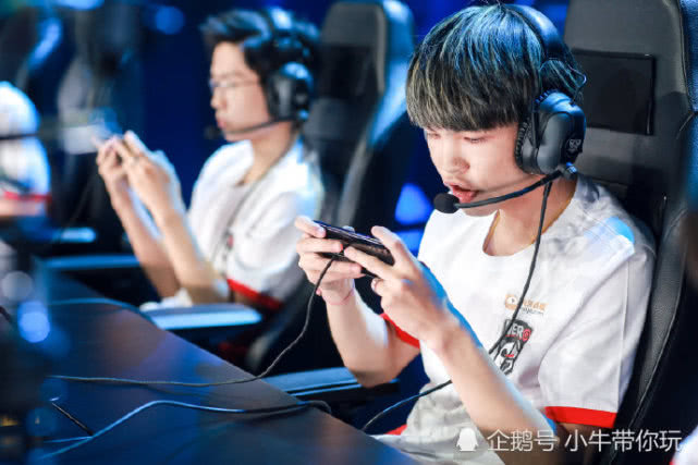 胆却逻辑自 胆却逻辑自