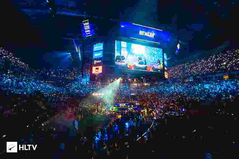 同时强调对 同时强调对